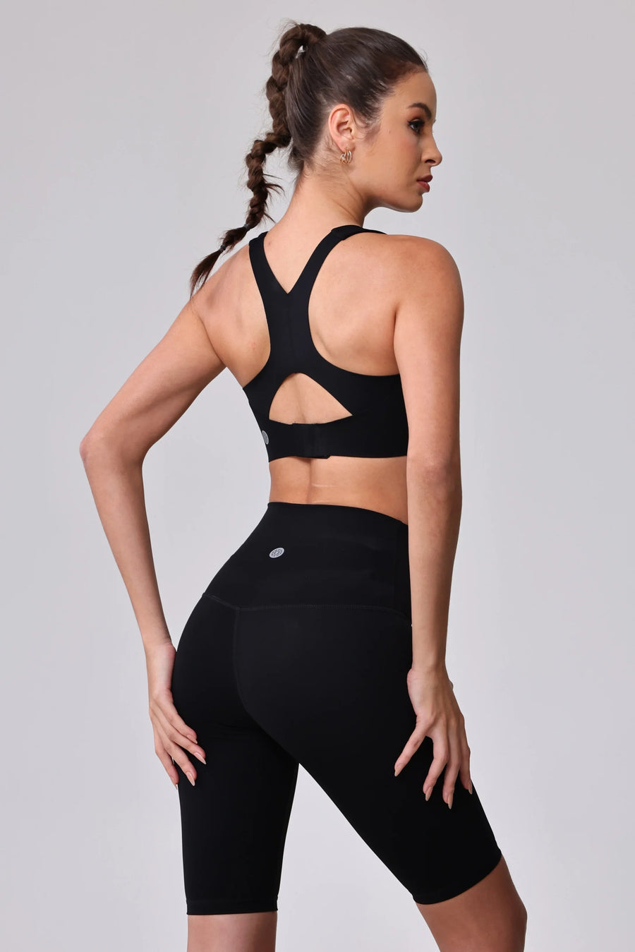2_b0c3cde8-2a53-4df0-89c7-93344d1dda31 - Seanclaire Athletica